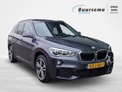 BMW X1 - sDrive20i High Exec. | M-Sport Pakket | panoramadak | Schakelpaddels | Pryvacyglass | 53.0