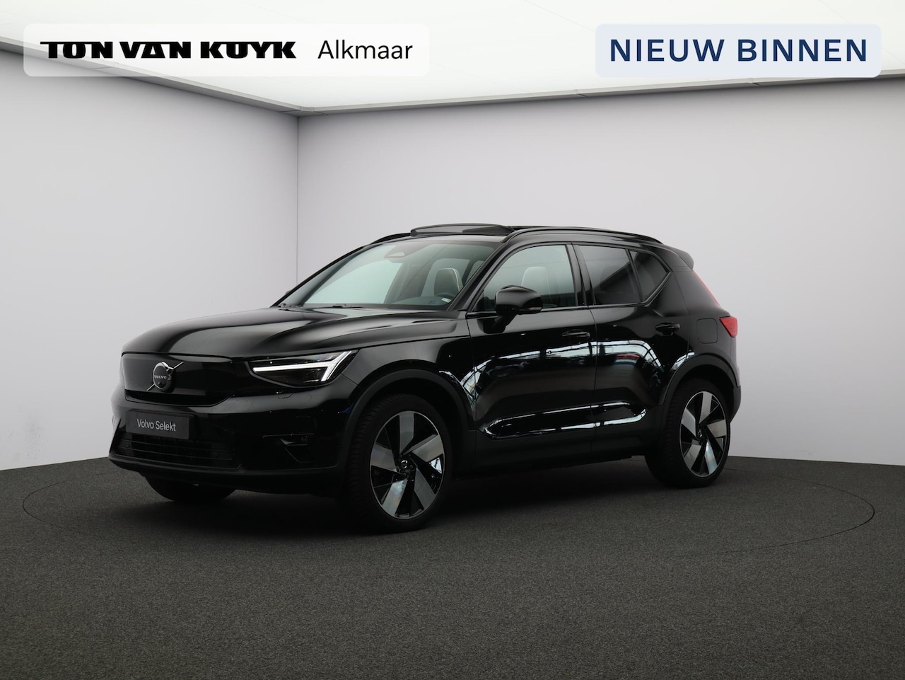 Volvo XC40 - Recharge Twin Ultimate 82 kWh / Trekhaak / Pan. dak / 20" / Wool blend / Privacy glass / S - AutoWereld.nl