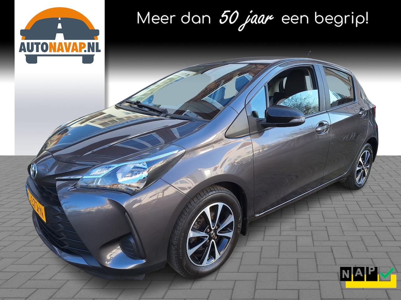 Toyota Yaris - 1.0 VVT-i Comfort 5Drs /63.000 Km/1e Eig/Airco/Bluetooth/Garantie - AutoWereld.nl