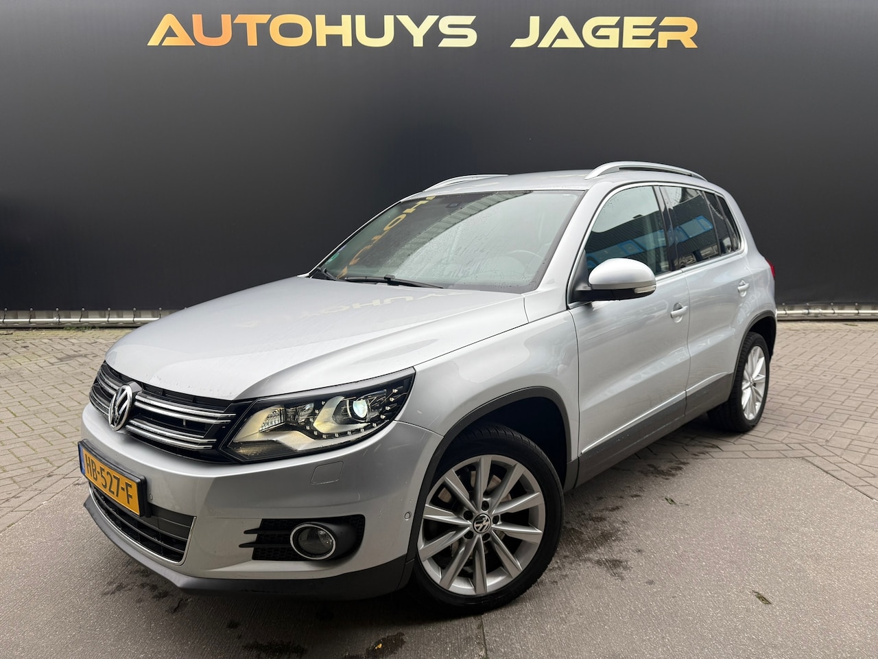 Volkswagen Tiguan - 1.4 TSI Sport&Style Automaat Carplay - AutoWereld.nl
