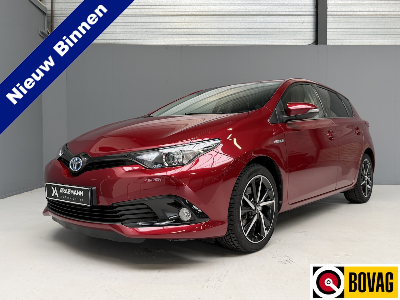 Toyota Auris - 1.8 Hybrid Black Edition LED|Camera|Cruise - AutoWereld.nl