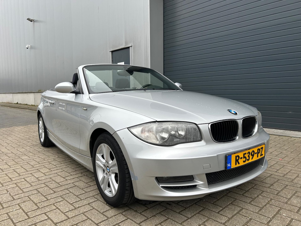 BMW 1-serie Cabrio - 118i Executive PDC APK 2008 - AutoWereld.nl