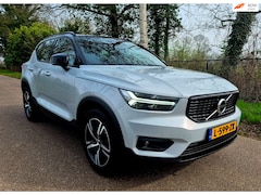 Volvo XC40 - 1.5 T3 R-Design / panoramadak