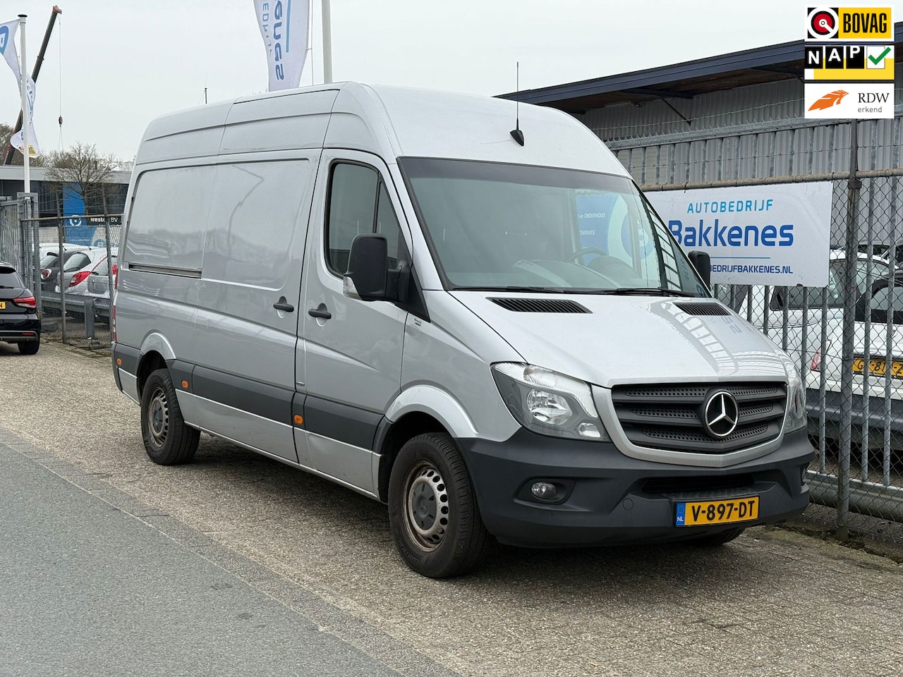 Mercedes-Benz Sprinter - 214 2.2 CDI L2H2 | Airco | Cruise | Camera | 3 zits - AutoWereld.nl