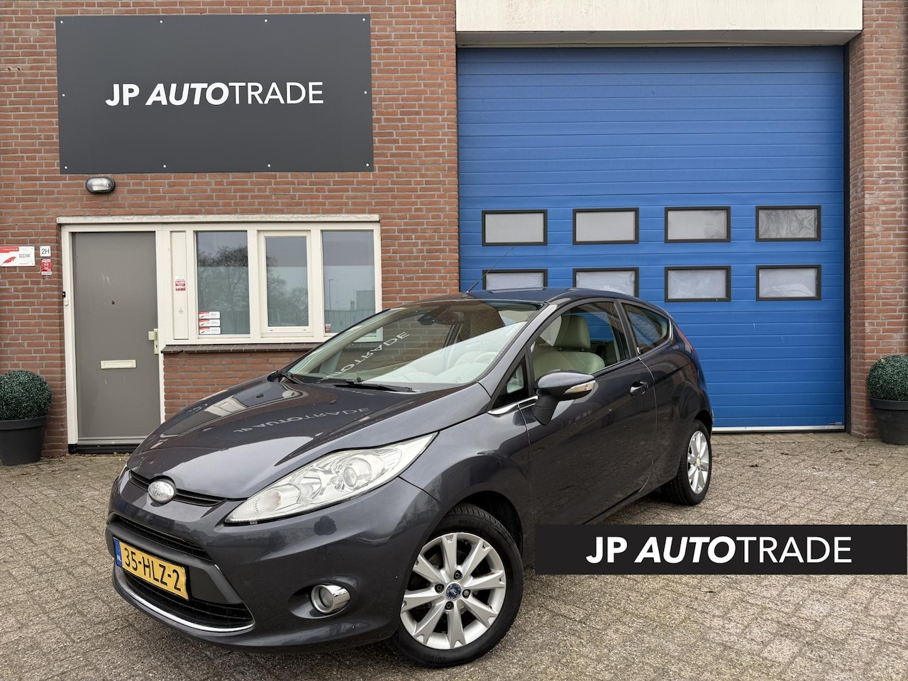 Ford Fiesta - 1.4 Ghia 1.4 Ghia - AutoWereld.nl