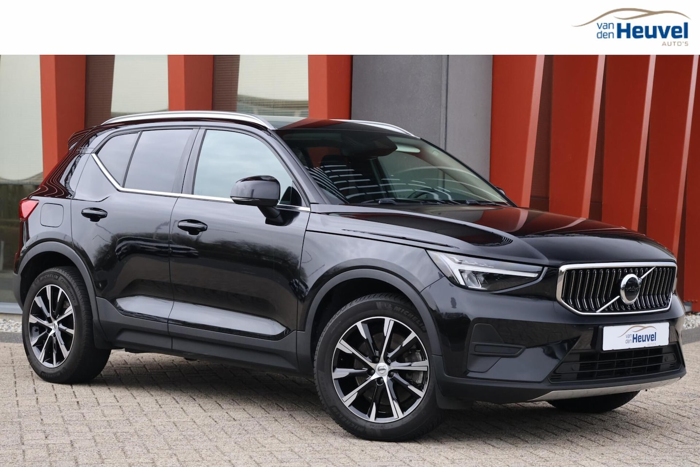 Volvo XC40 - T5 Recharge Plus Bright | Stoelverwarming | Trekhaak | Leder | Parkeercamera | H/K | Keyle - AutoWereld.nl