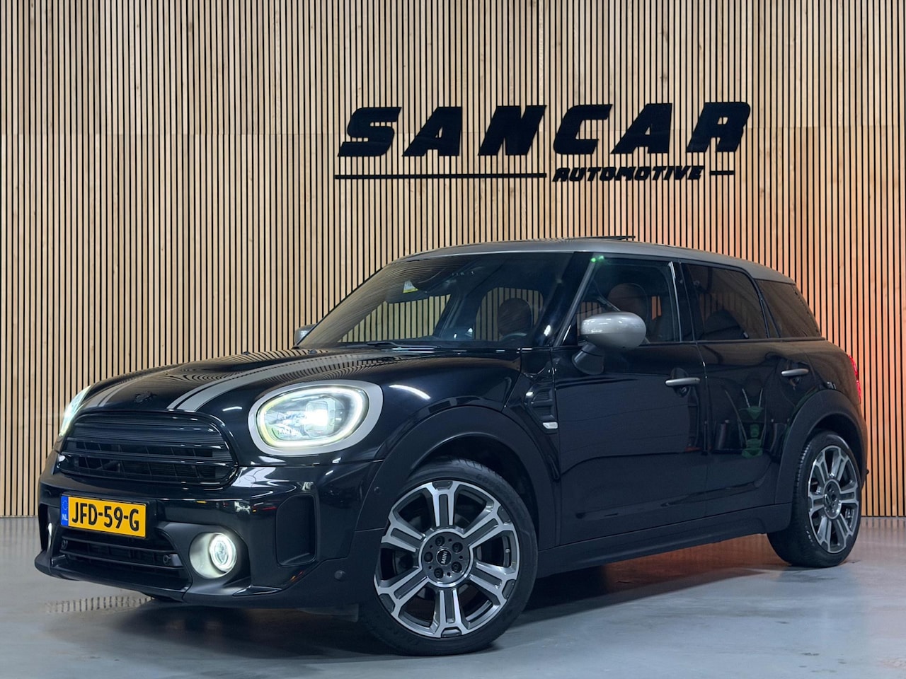 MINI Countryman - Mini 1.5 Cooper MINI Yours PANO|H&K|CHESTER LEDER|AMBIENT|APPLE/ANDROID|CAMERA|19 INCH LMV - AutoWereld.nl