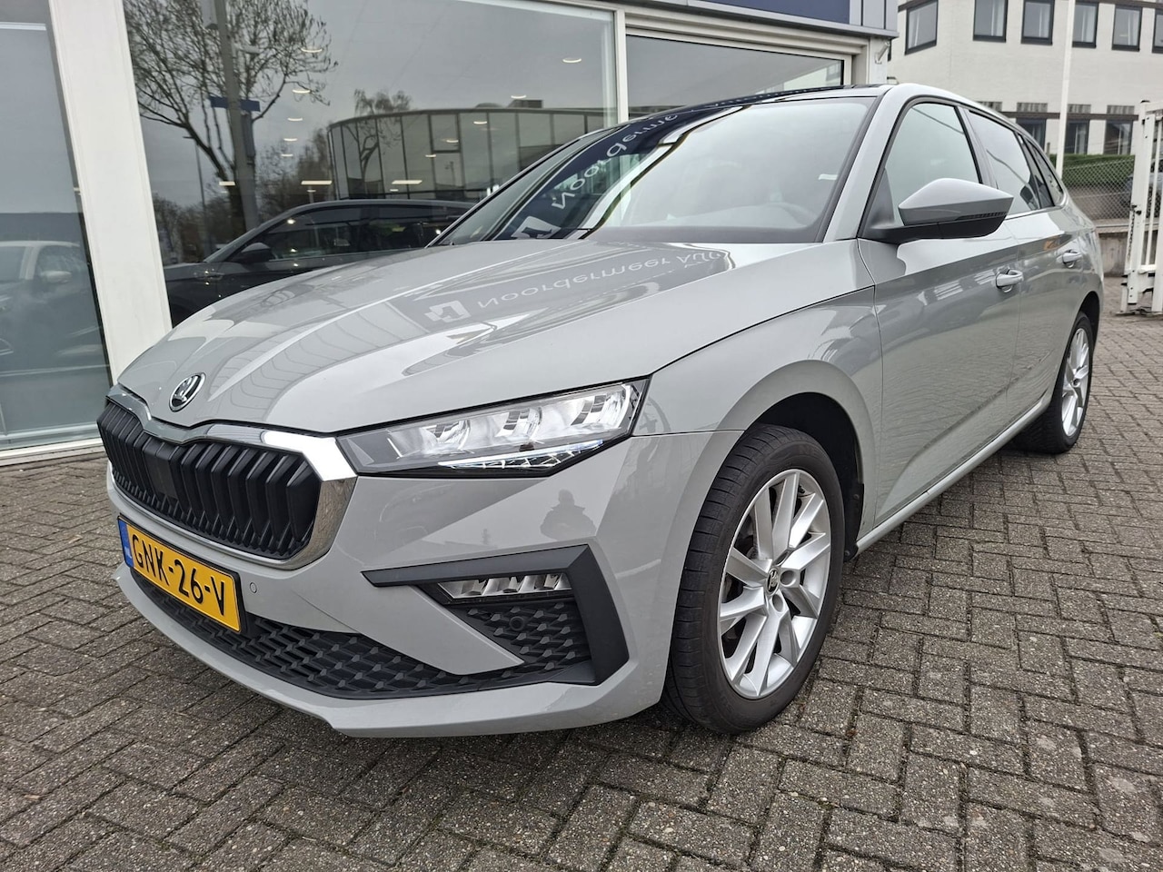 Skoda Scala - 1.0 TSI Business Edition automaat / navi / camera / panoramadak / automaat - AutoWereld.nl