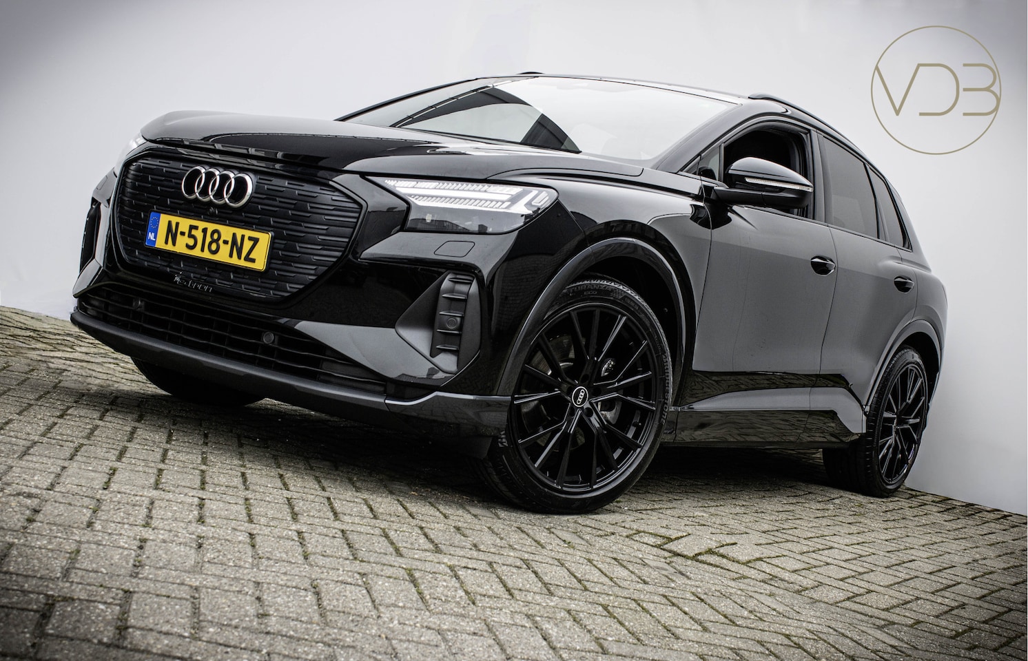Audi Q4 e-tron - 40 Launch edition Advanced 77 kWh Black Optiek Origineel NL - AutoWereld.nl