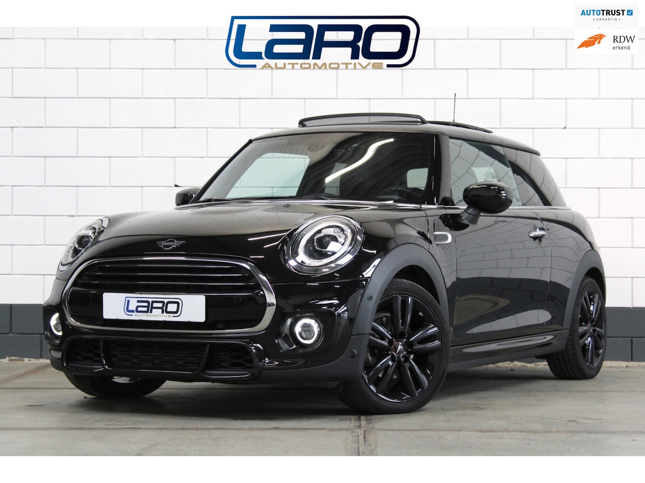 MINI John Cooper Works - Mini 1.5 JCW pack | Pano LED CarPlay Sfeer Virtual Keyless - AutoWereld.nl