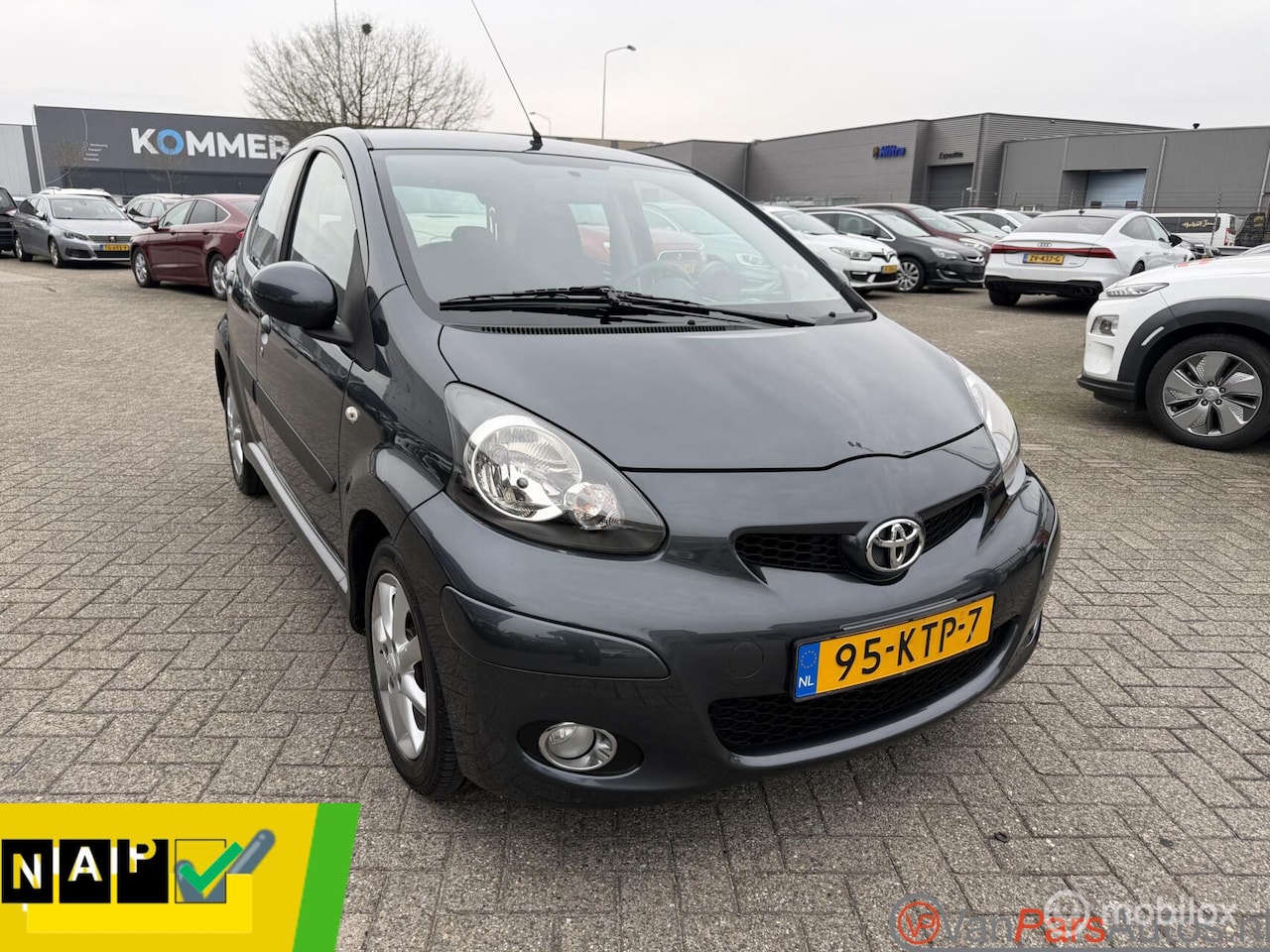 Toyota Aygo - 1.0-12V Comfort 1.0-12V Comfort,Airco,5-drs,Trekhaak! - AutoWereld.nl