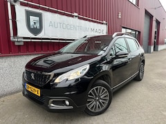 Peugeot 2008 - 1.2 PureTech Blue Lion // Navi // Airco // 105 DKM NAP