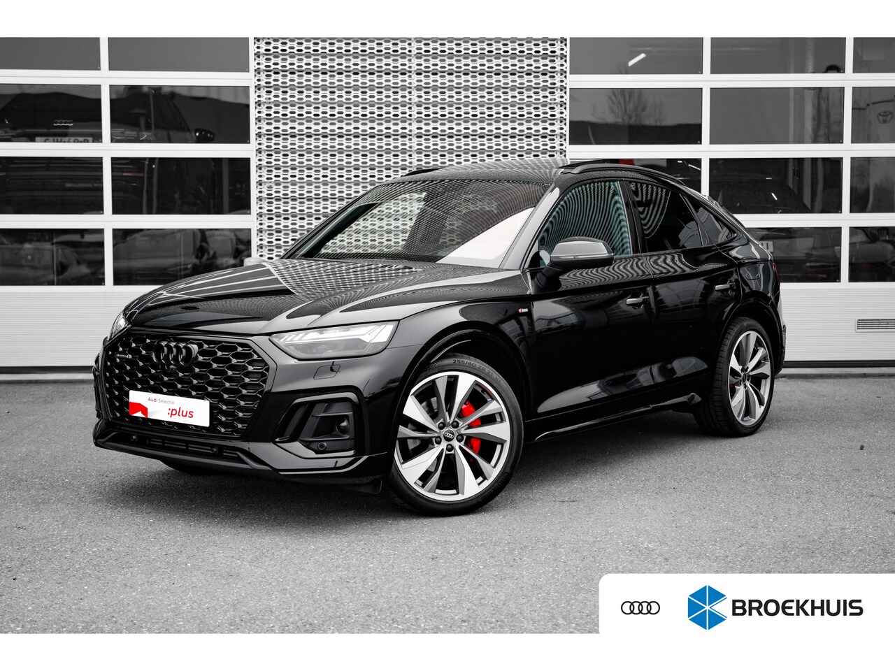 Audi Q5 Sportback - 55 TFSI e S edition | Luchtvering | Trekhaak | Panoramadak | - AutoWereld.nl