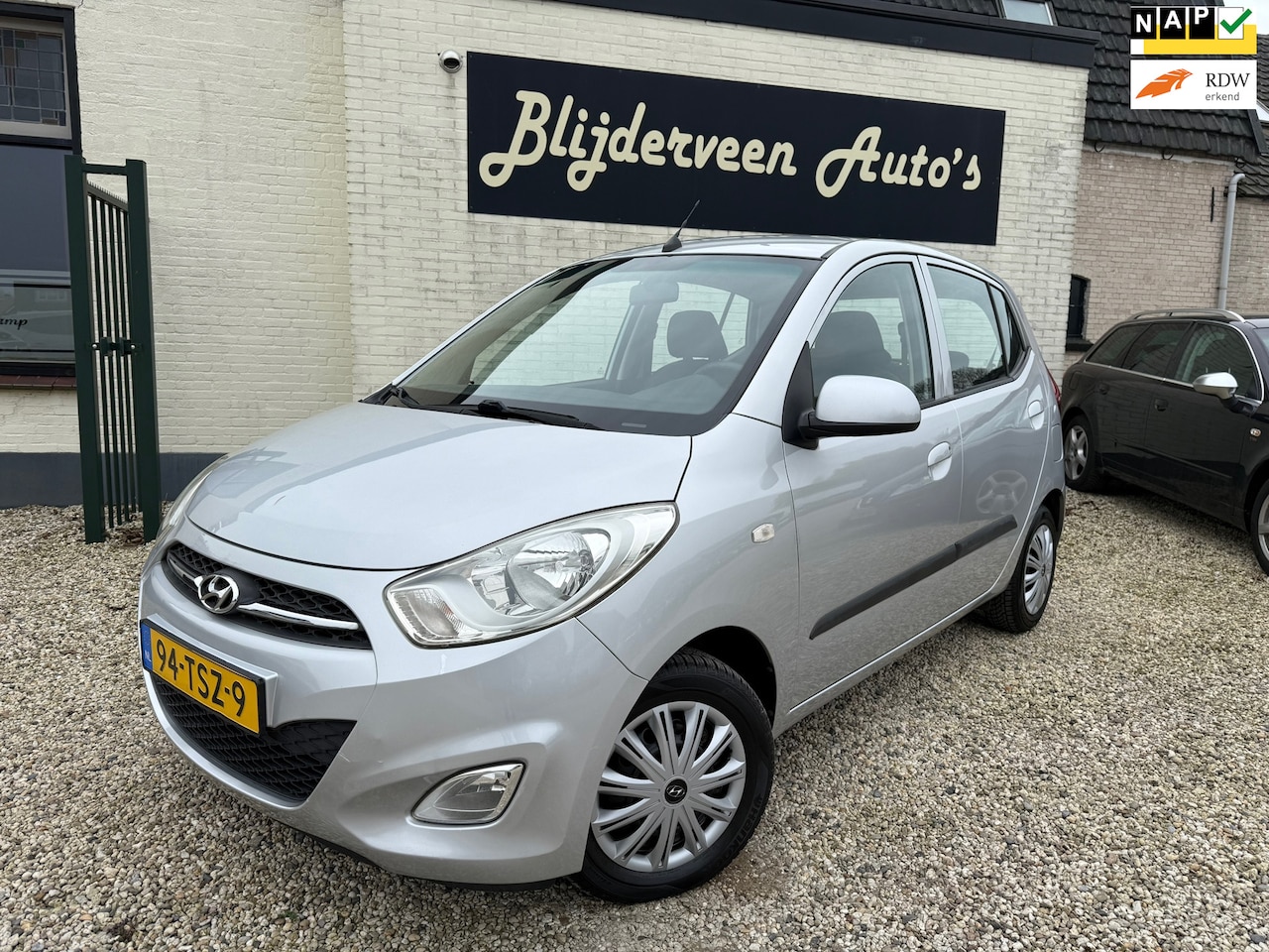 Hyundai i10 - 1.2 Plus 86PK | Airco | All Season Banden | Parkeersensoren - AutoWereld.nl
