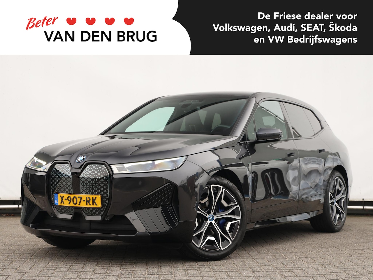 BMW iX - xDrive40 Business Edition Plus 77 kWh | 360° camera | Harman Kardon | Leder | Stoelverw. v - AutoWereld.nl