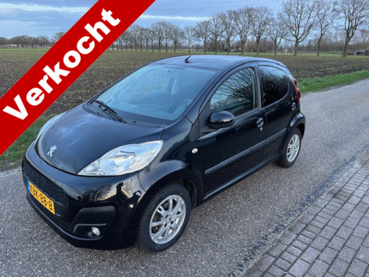 Peugeot 107 - 1.0 Première 5 deurs 2012 Airco 89123 km !! - AutoWereld.nl