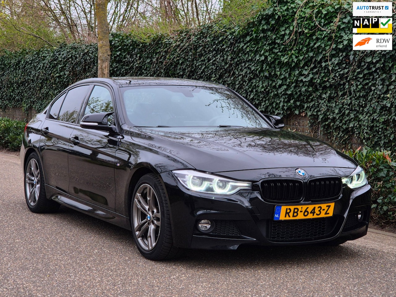 BMW 3-serie - 320i B48 M Sport Apple CarPlay virtual dash 6wb Leder Rijklaar 2e-eigenaar 320i Corporate - AutoWereld.nl