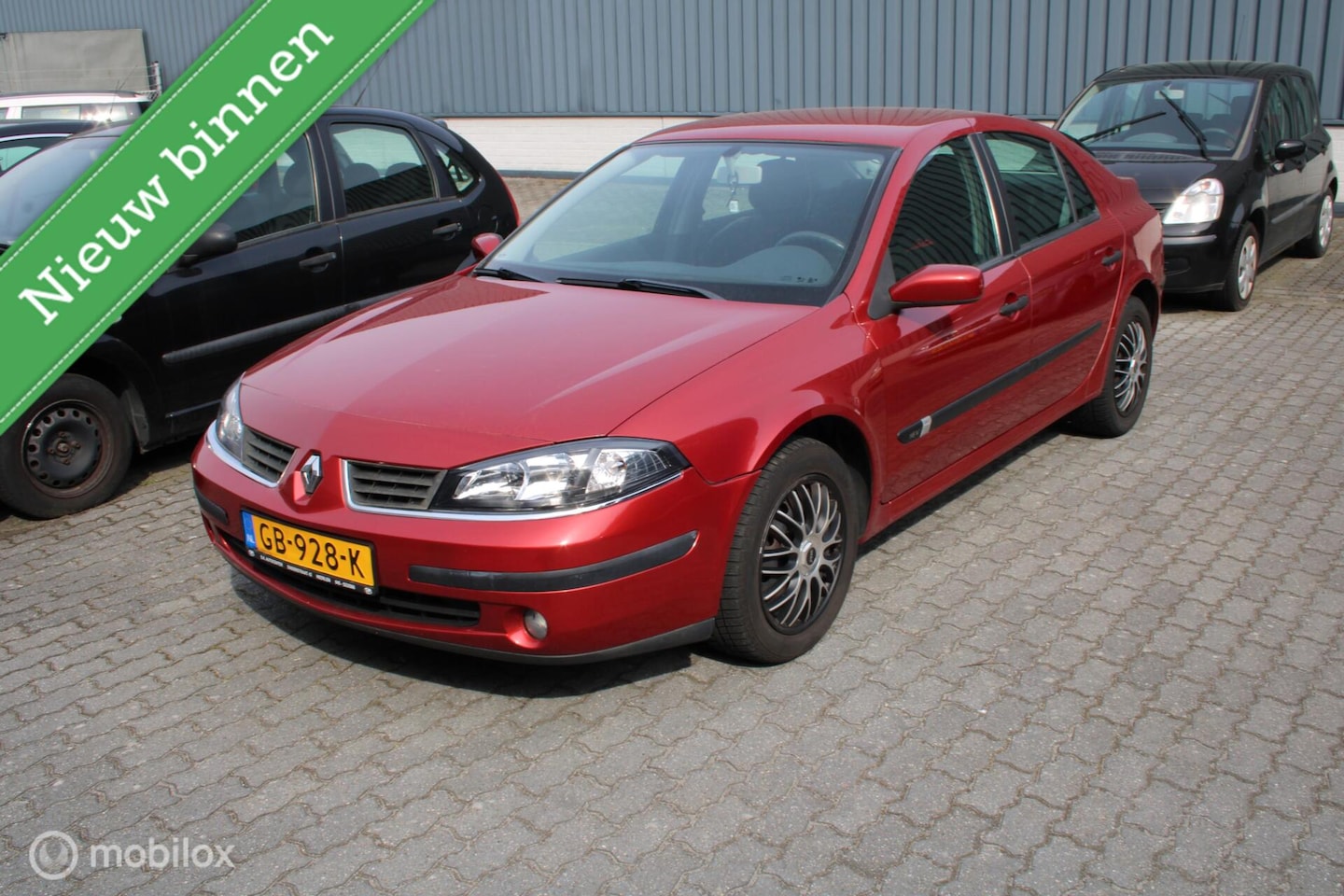 Renault Laguna - 1.6-16V Business 1.6-16V Business - AutoWereld.nl