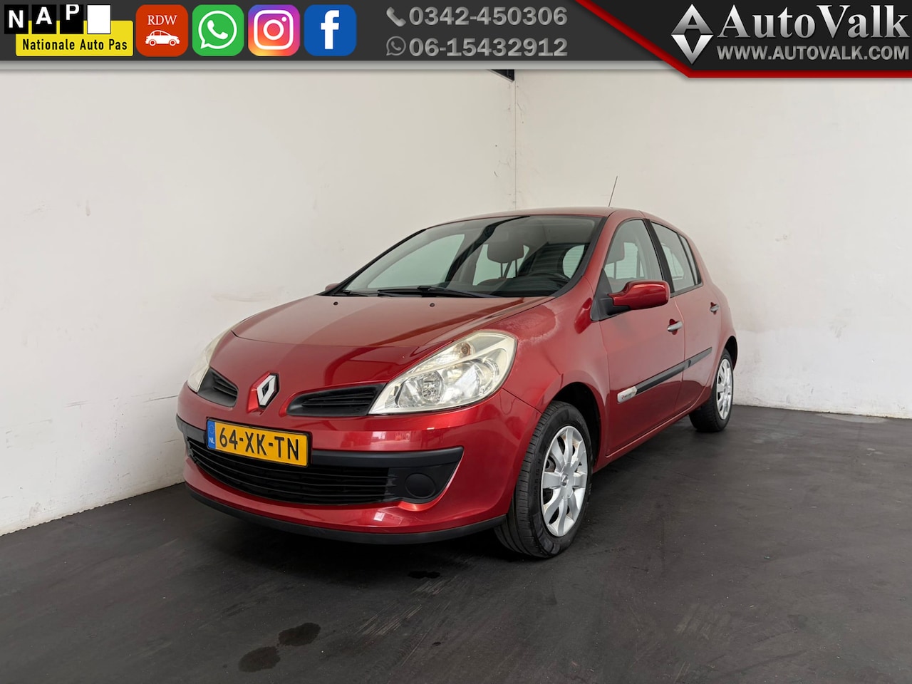 Renault Clio - 1.4-16V Rip Curl. Trekhaak. APK 01-2027! - AutoWereld.nl