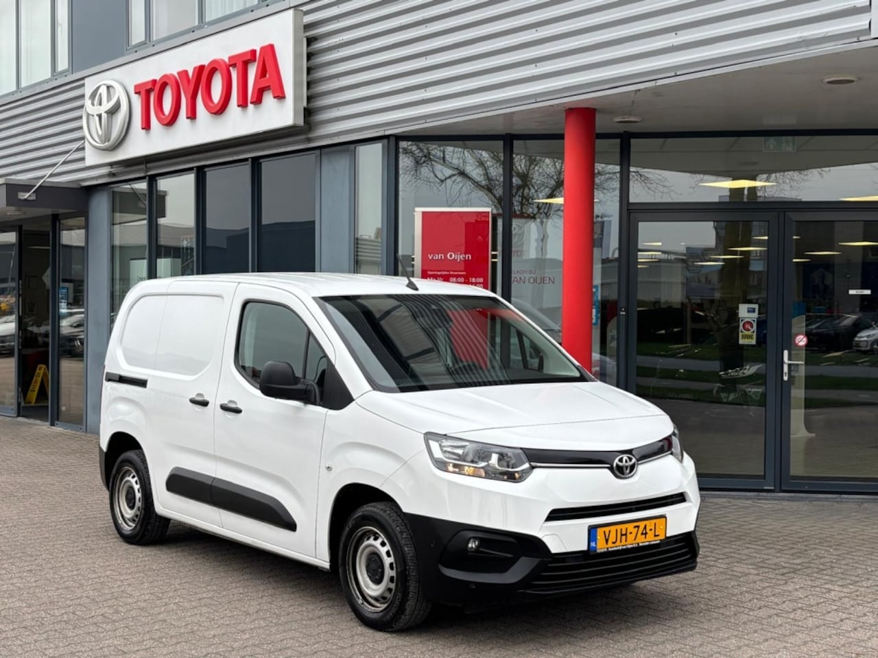 Toyota ProAce City - 1.5 D-4D Profess. | Nav | A. camera | Betimmering | Dodehoek | t - AutoWereld.nl