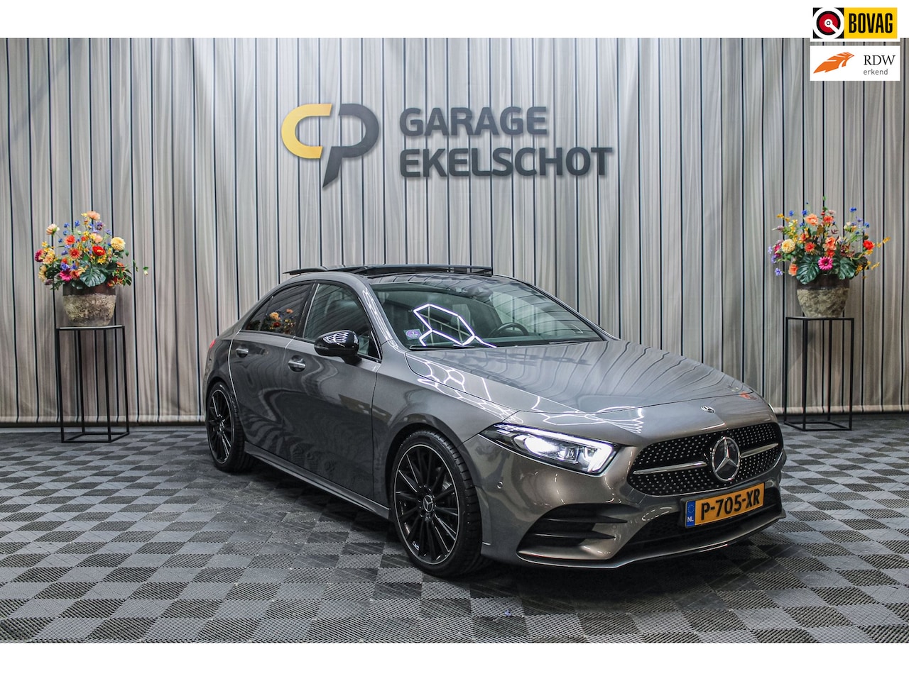 Mercedes-Benz A-klasse - 200 Business Solution AMG|Pano|Burmester|Night pakket|Camera - AutoWereld.nl