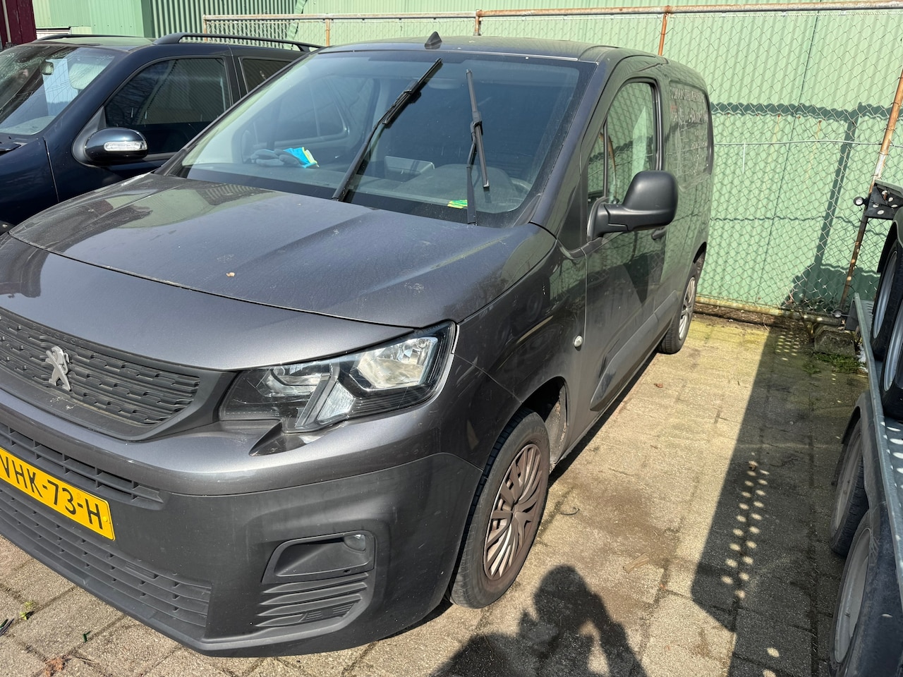 Peugeot Partner - 1.5 BlueHDI DISTRIBUTIE DEFECT !! - AutoWereld.nl