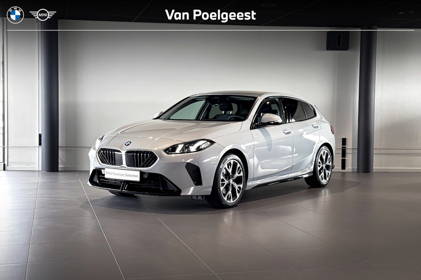 BMW 1-serie - 120 M Sport Design | Stoelverwarming | Achteruitrijcamera | Trekhaak | - AutoWereld.nl