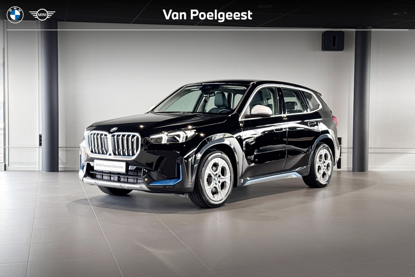BMW iX1 - xDrive30 Launch Edition 67 kWh | X-Line | Comfort Access | Achteruitrijcamera | - AutoWereld.nl