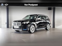 BMW iX1 - xDrive30 Launch Edition 67 kWh | X-Line | Comfort Access | Achteruitrijcamera |