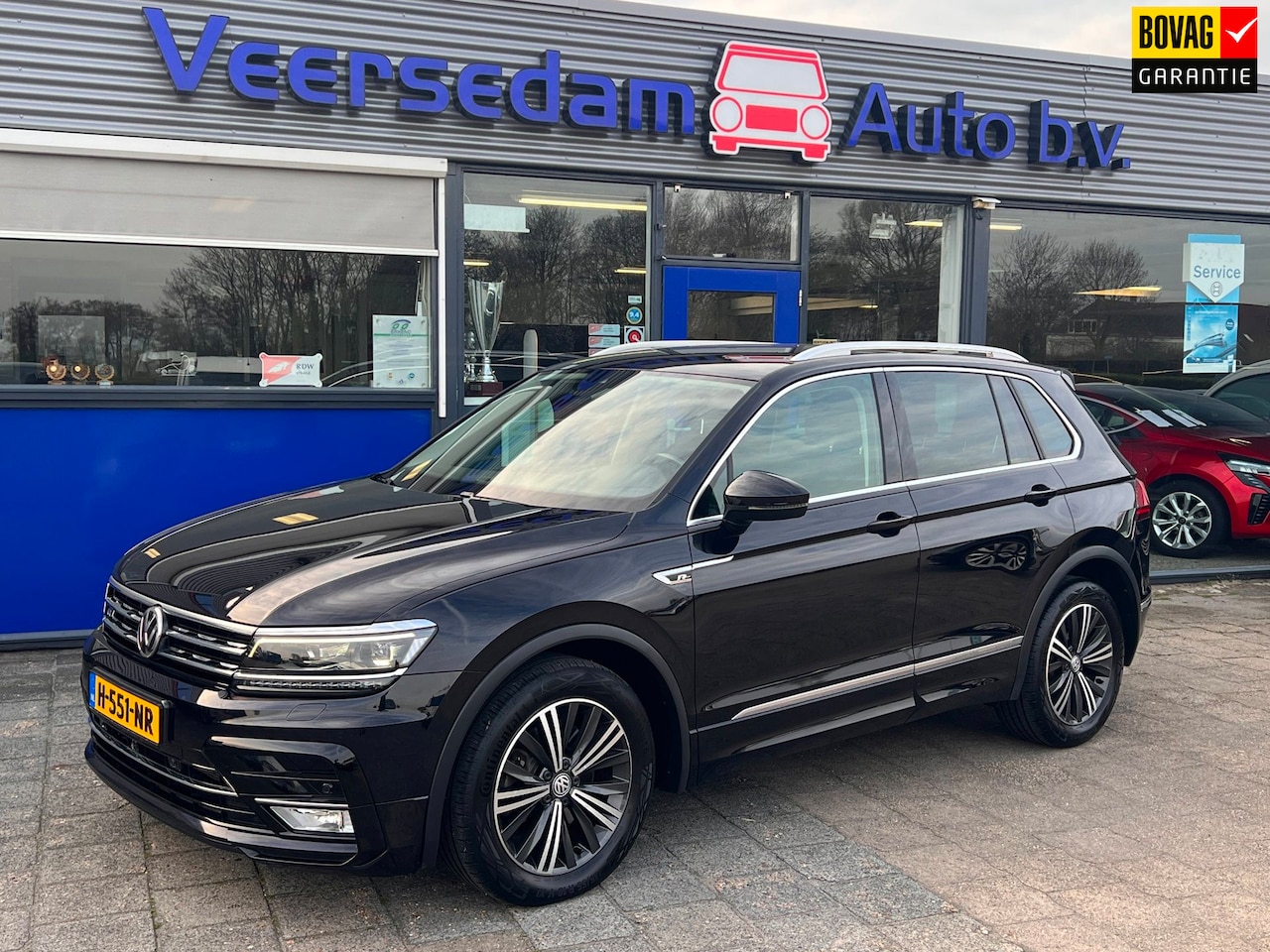 Volkswagen Tiguan - 2.0 TSI 4Motion R-Line Highline, virtual cockpit, trekhaak enz.. - AutoWereld.nl