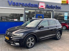 Volkswagen Tiguan - 2.0 TSI 4Motion R-Line Highline, virtual cockpit, trekhaak enz