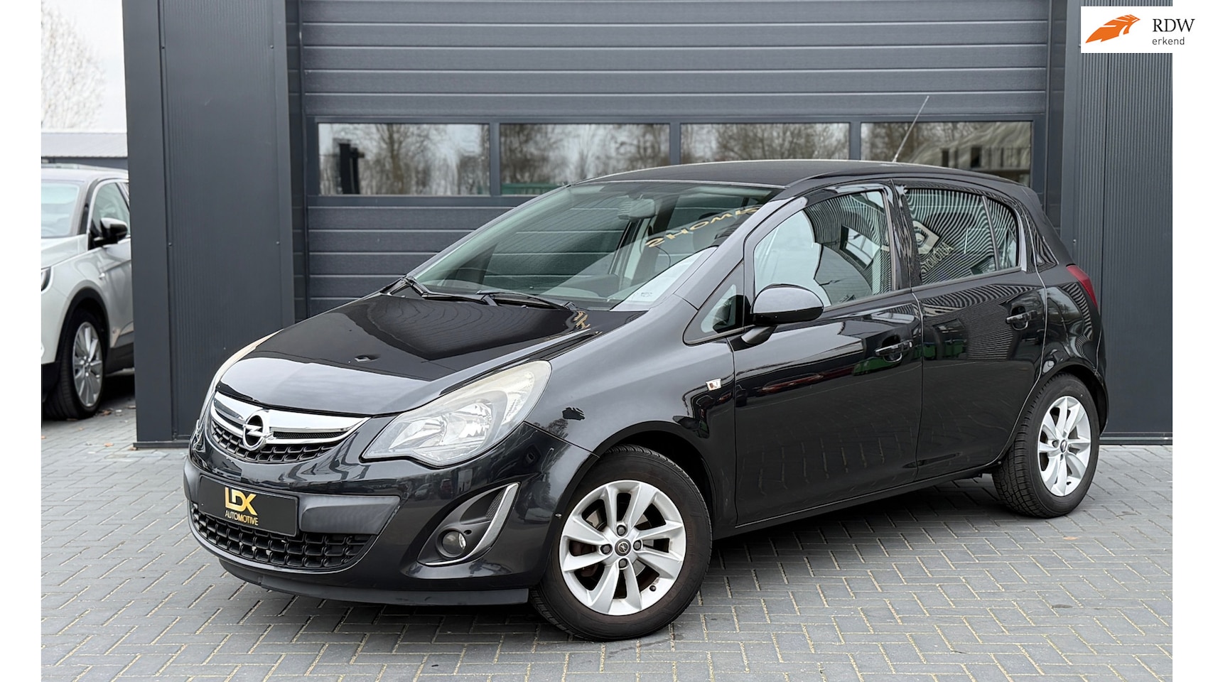 Opel Corsa - 1.2-16V Design Edition Airco|LM velgen - AutoWereld.nl