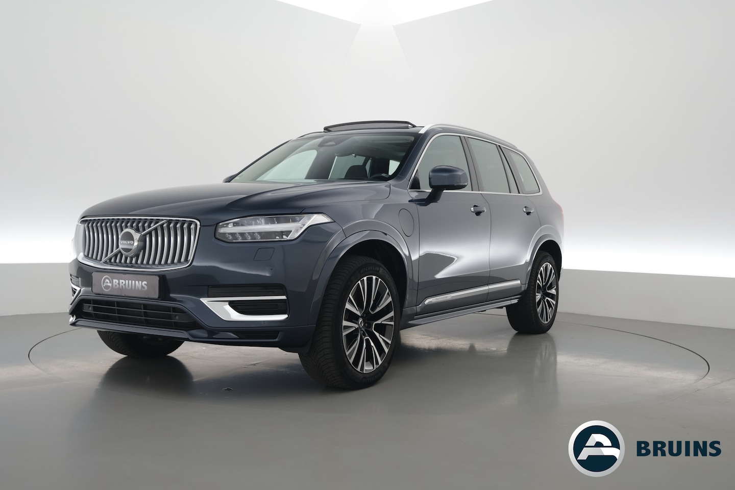 Volvo XC90 - 2.0 T8 Recharge AWD Ultimate Bright | Pano-dak | Head-up | Harman / Kardon Audio | ACC | B - AutoWereld.nl