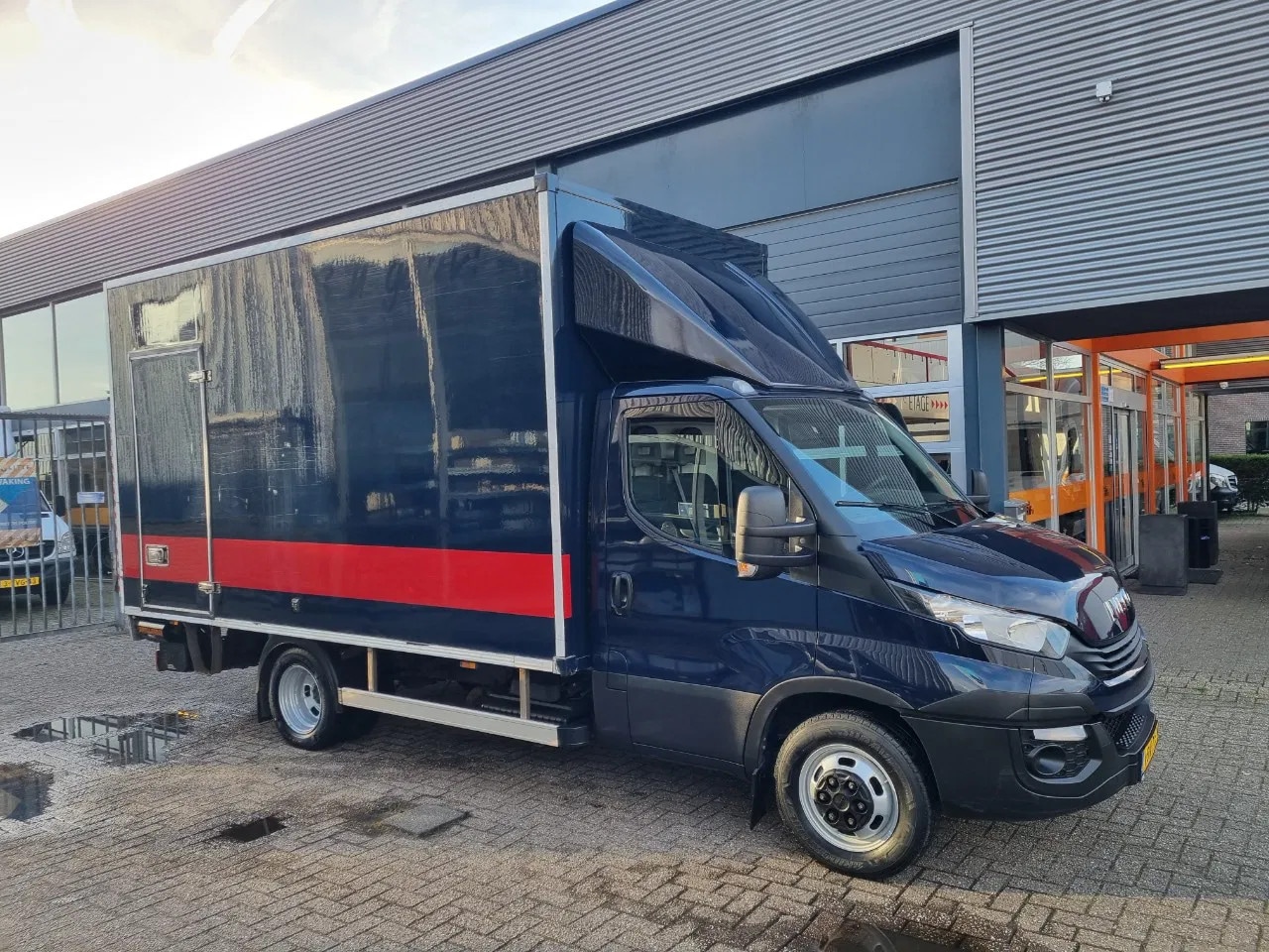 Iveco Daily - 35C18 3.0D Koffer LBW 21m3 Hi-Matic Euro 6 - AutoWereld.nl