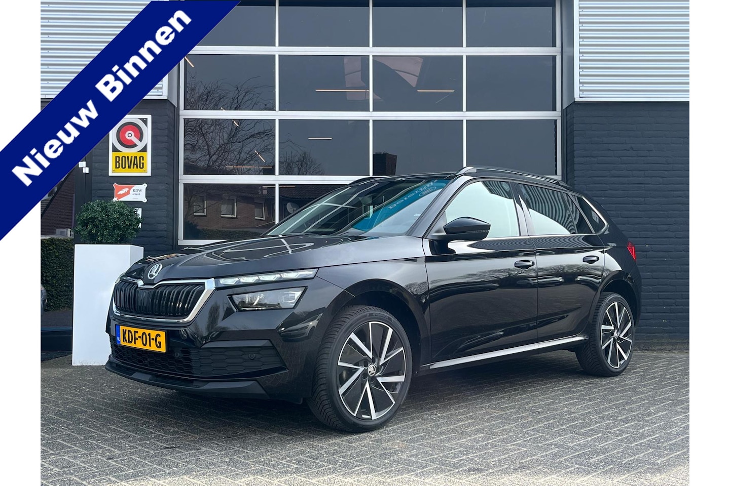 Skoda Kamiq - 1.0 TSI Business, Automaat, Cruise, CarPlay, Pano, Camera, Virtual Cockpit, Trekhaak - AutoWereld.nl