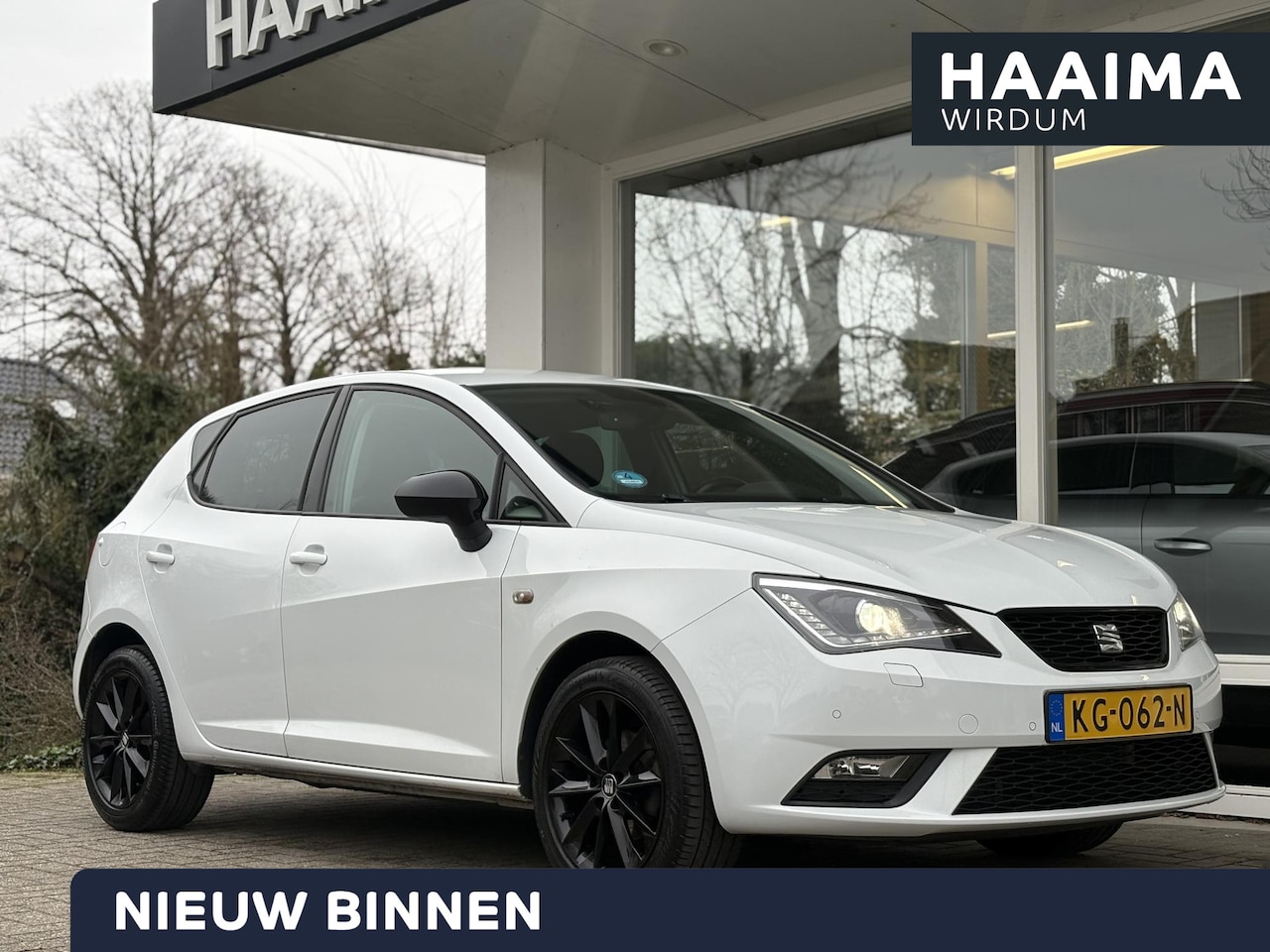 SEAT Ibiza - 1.0 TSI Style Connect | Trekhaak | Stoelverwarming | Navi | Climate Control | PDC | Xenon - AutoWereld.nl
