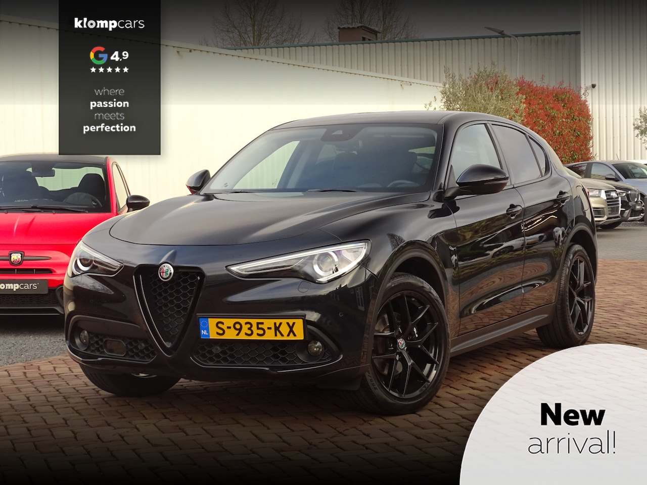 Alfa Romeo Stelvio - 2.0 T AWD 280PK | Raggazzon | Zeer Netjes! | Leer | All-Black | Ti-Difusser. - AutoWereld.nl