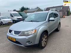 Mitsubishi Outlander - 2.4 Instyle