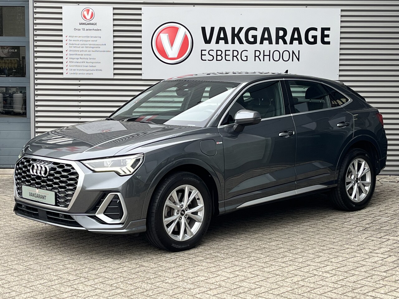 Audi Q3 Sportback - 45 TFSI e PHEV 2x S-LINE KEYLESS,DODEHOEK - AutoWereld.nl