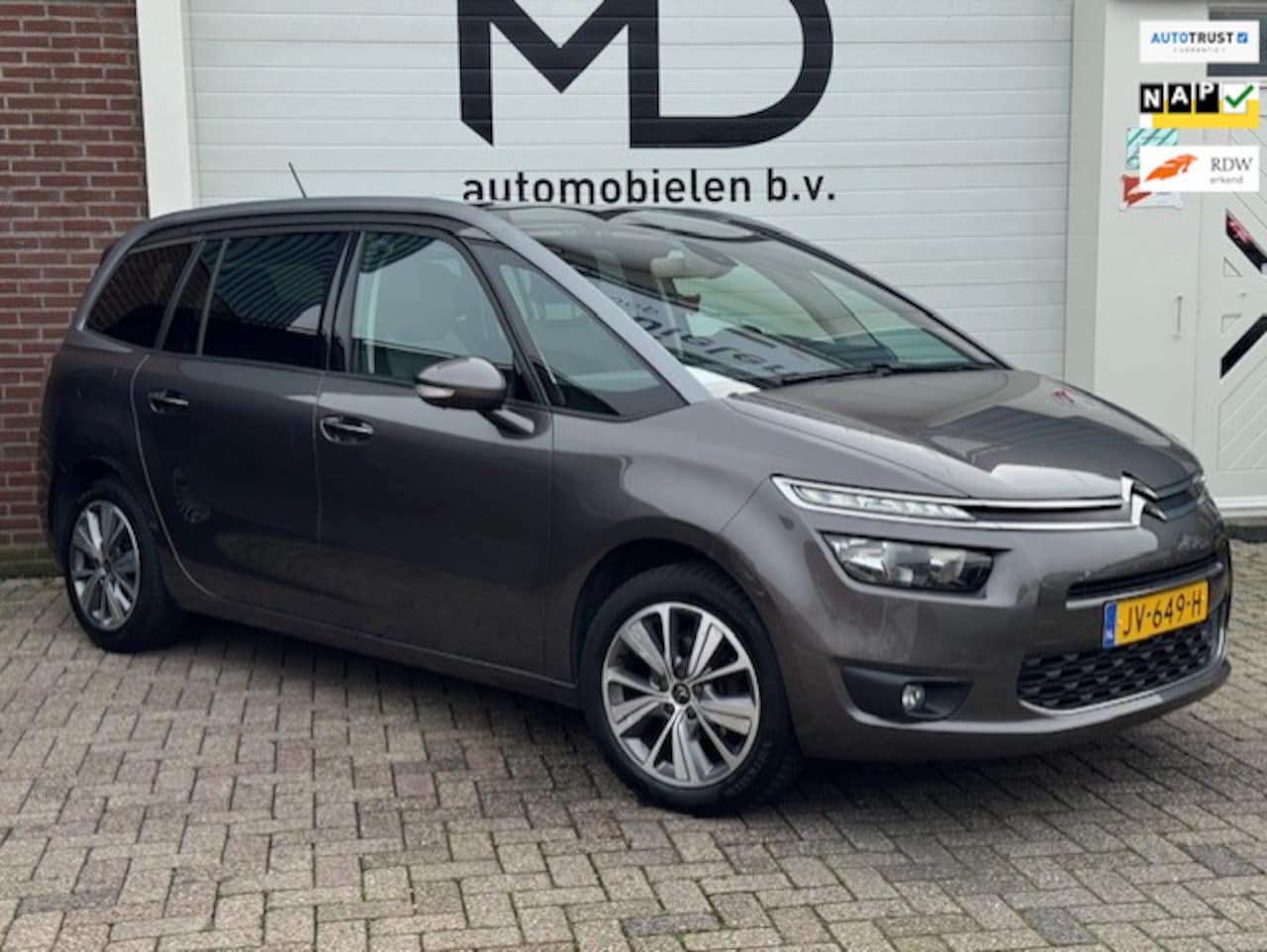 Citroën Grand C4 Picasso - 1.2 - 7 personen - Trekhaak - NAP - AutoWereld.nl