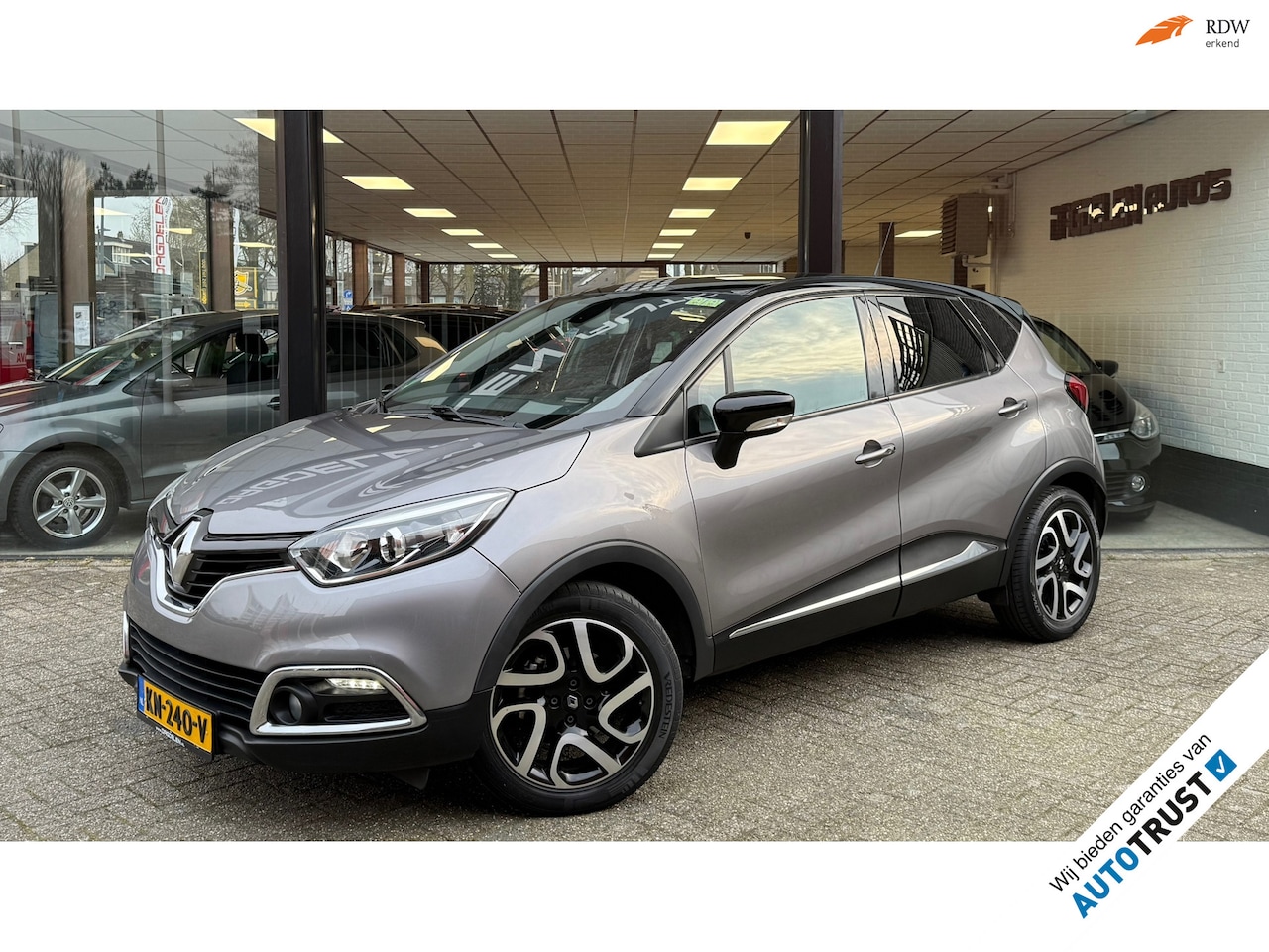 Renault Captur - 1.2 TCe 120pk AUTOMAAT | NAVI | CAMERA | CRUISE | CLIMA - AutoWereld.nl