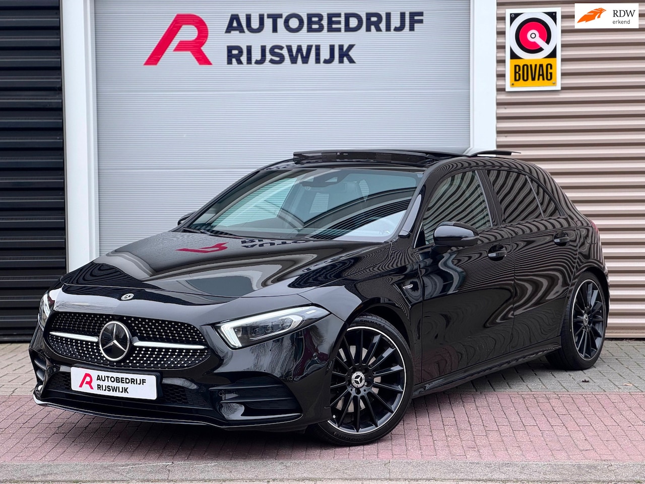 Mercedes-Benz A-klasse - 250 Premium Plus Memory/360/Pano - AutoWereld.nl