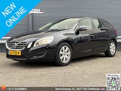 Volvo V60 - 1.6 T3 Kinetic | Leder | Climate | Cruise | Navi | PDC |