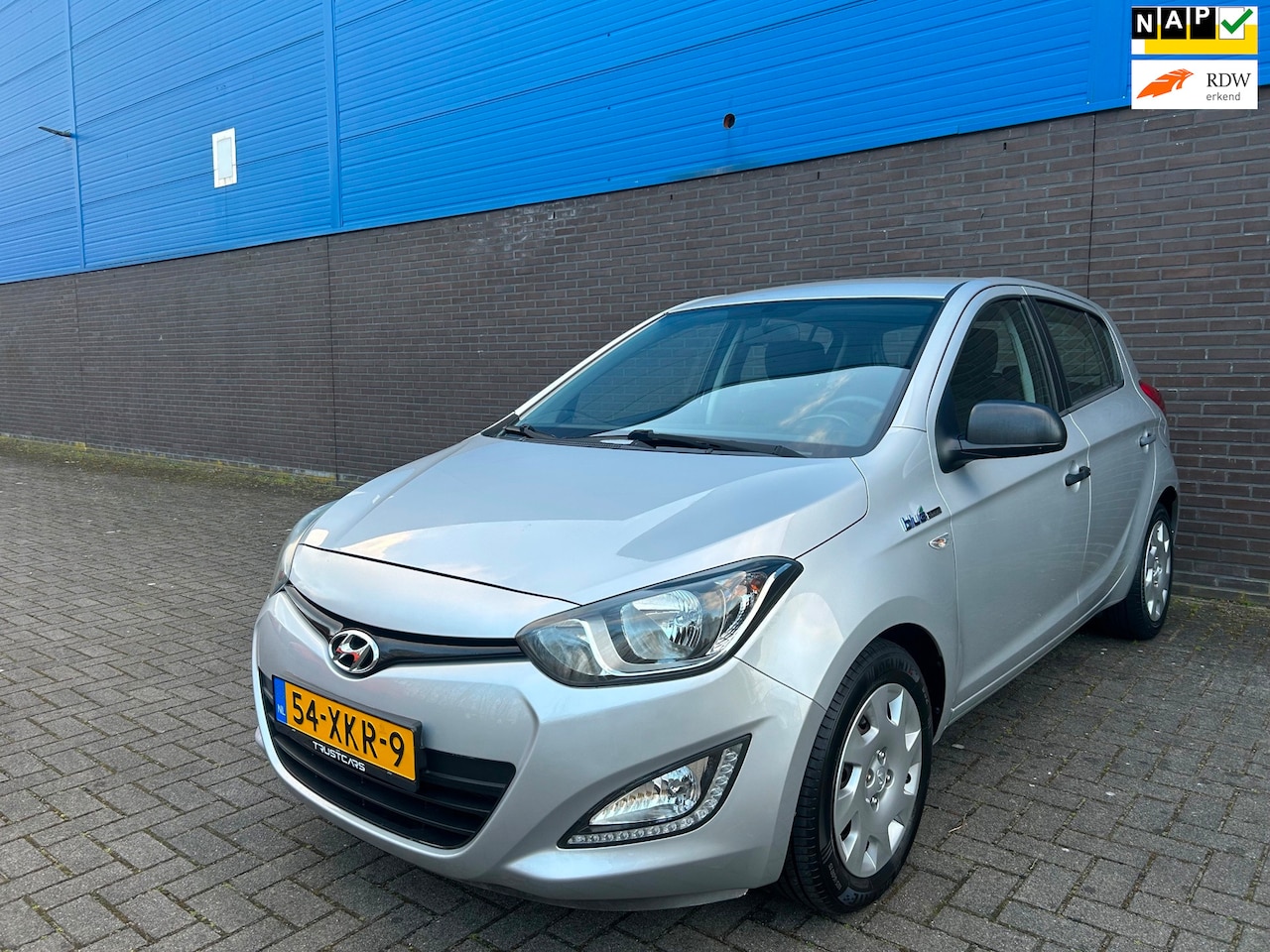 Hyundai i20 - 1.2i Business Edition | 1e Eigenaar | OH Dealer | LED | Multimedia | Start/Stop | Aircondi - AutoWereld.nl