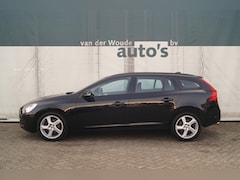 Volvo V60 - 1.6 T3 150pk Kinetic -ECC-PDC-XENON-CRUISE
