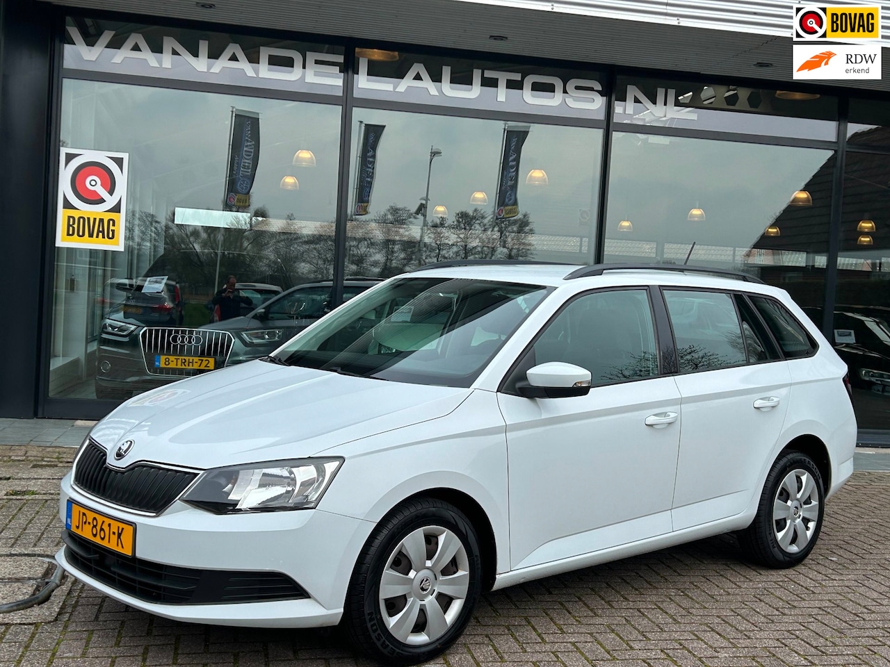 Skoda Fabia Combi - 1.2 TSI Style 89d-KM! Airco Cruise Bluetooth Dealeronderhouden! - AutoWereld.nl