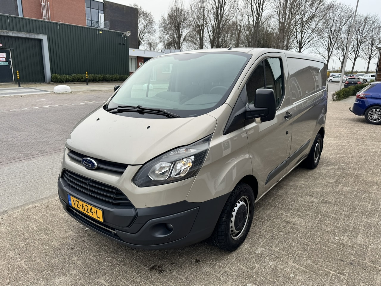 Ford Transit Custom - 270 2.0 TDCI Ambiente*Airco* - AutoWereld.nl