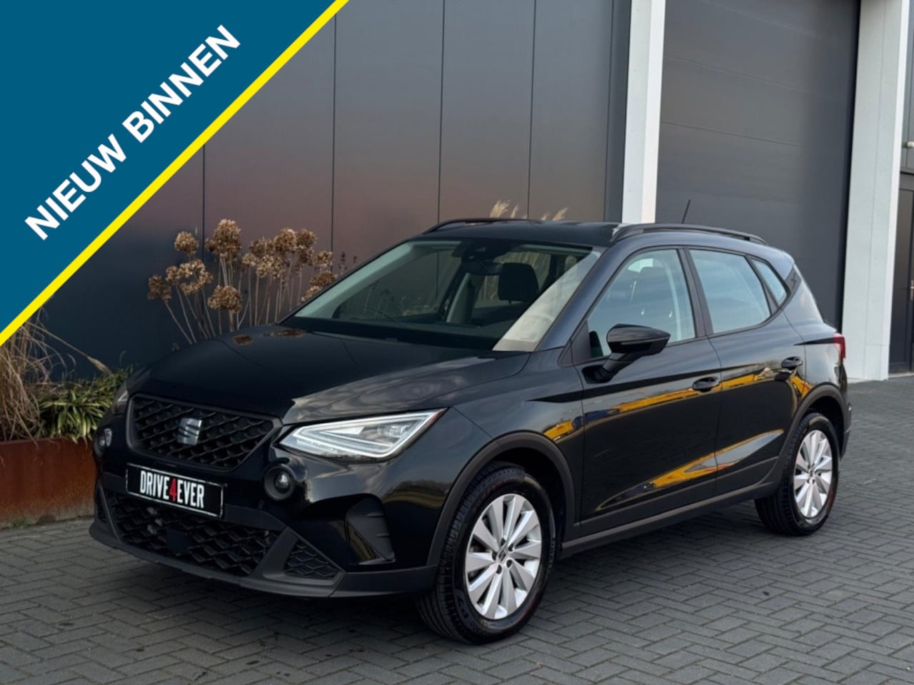 SEAT Arona - 1.0 TSI Style DSG APPLE CARPLAY PDC LED SPORTVELGEN - AutoWereld.nl