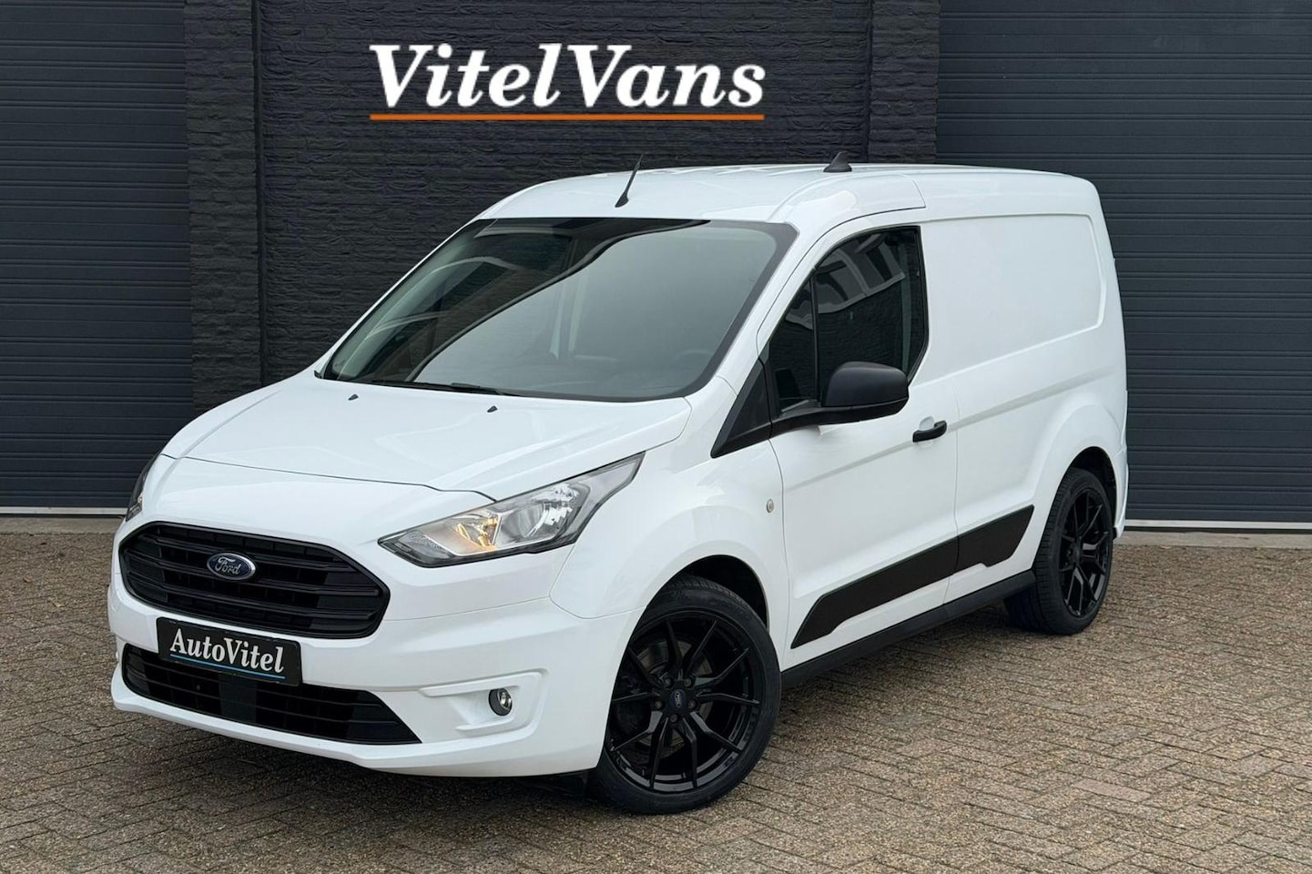 Ford Transit Connect - 1.0 Ecoboost L1 Trend | Camera | Multimedia | NAVI | Bluetooth - AutoWereld.nl