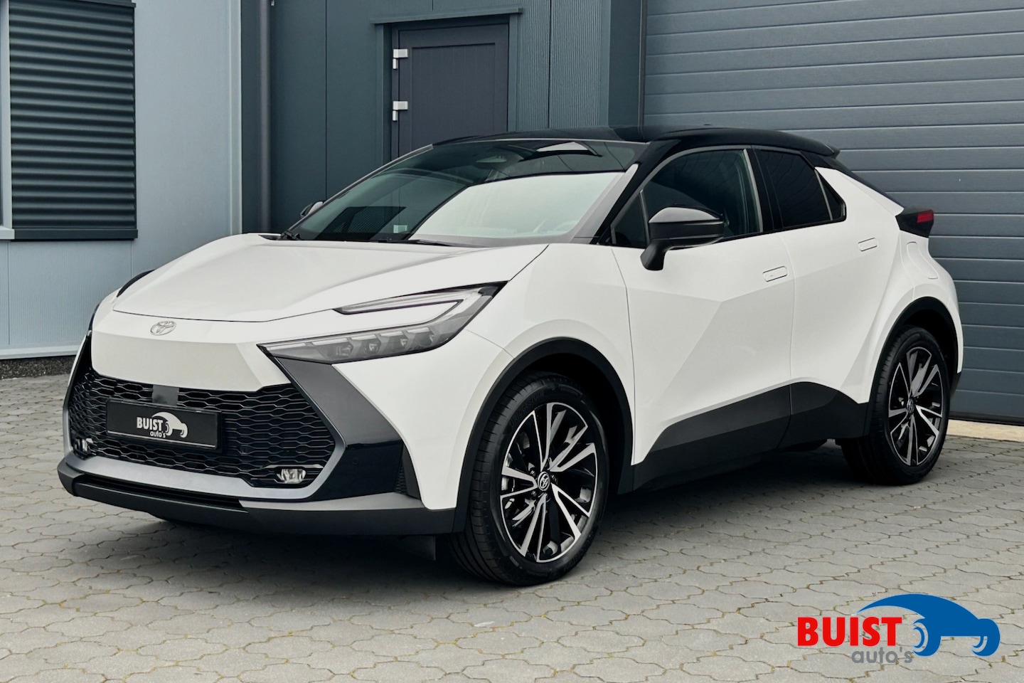 Toyota C-HR - 2.0 Plug-in Hybrid 220 Executive NIEUWE AUTO! - AutoWereld.nl